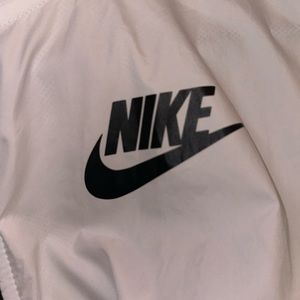 Nike black and white windbreaker